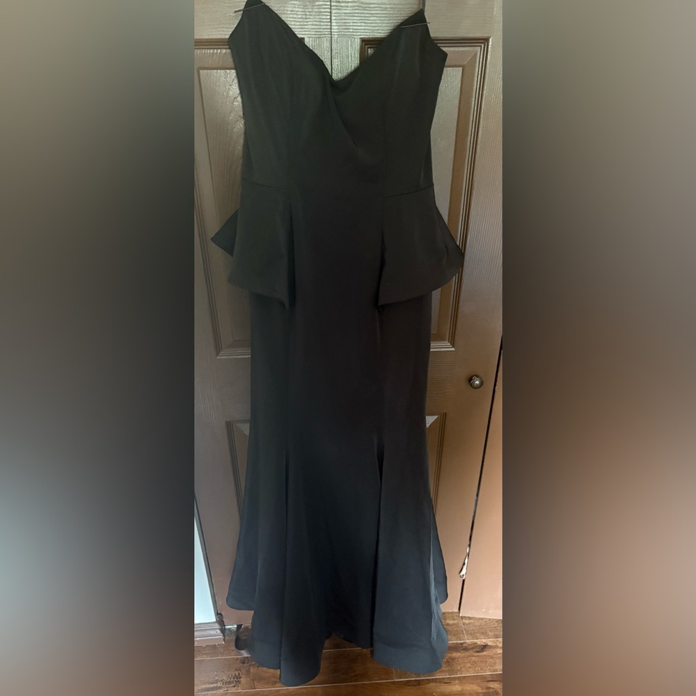 Elegant Black Evening Dress